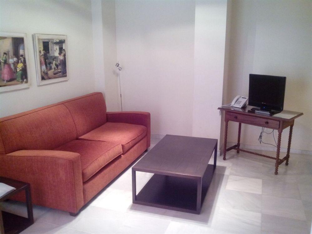 Apartamentos Las Cruces Seville Luaran gambar