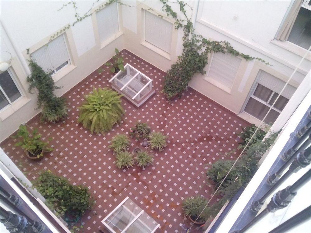 Apartamentos Las Cruces Seville Luaran gambar