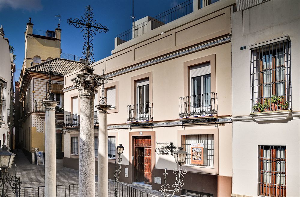 Apartamentos Las Cruces Seville Luaran gambar